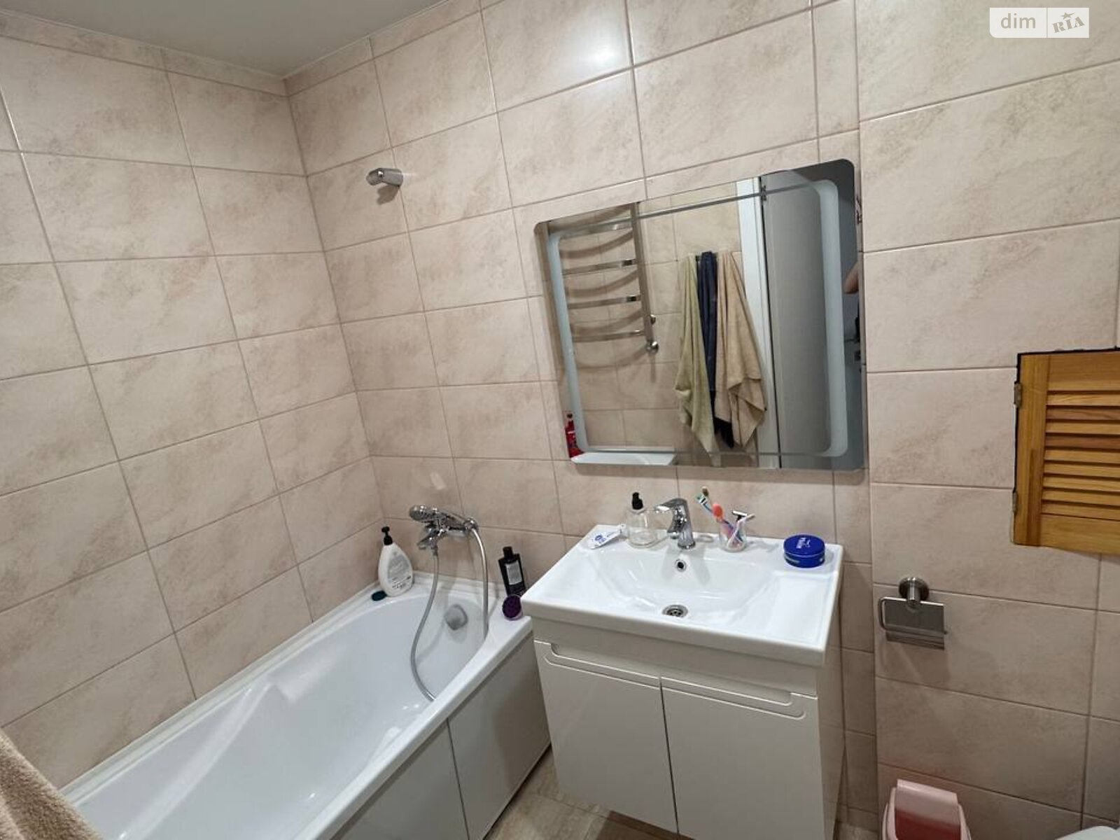Продаж чотирикімнатної квартири в Самарі, на вул. Гетьманська 55, район Новомосковськ фото 1 Продаж чотирикімнатної квартири в Самарі, на вул. Гетьманська 55, район Новомосковськ фото 1