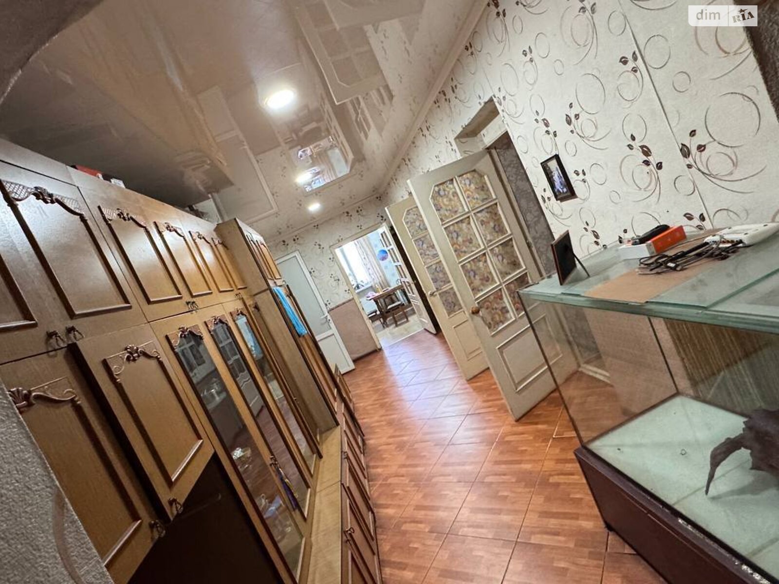Продаж трикімнатної квартири в Самарі, на вул. Тугренева 18, район Новомосковськ фото 1 Продаж трикімнатної квартири в Самарі, на вул. Тугренева 18, район Новомосковськ фото 1