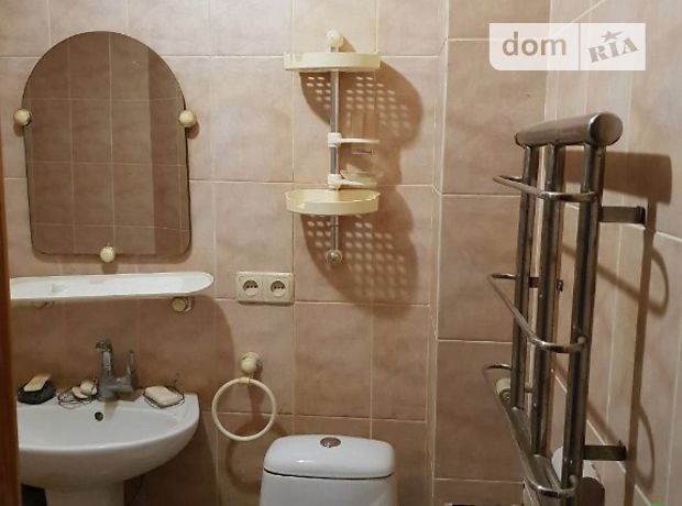 Продажа трехкомнатной квартиры в Севастополе на ул. Хрусталева 53, район Ленинский, фото 1 Продажа трехкомнатной квартиры в Севастополе на ул. Хрусталева 53, район Ленинский, фото 1
