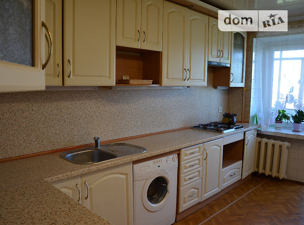 Продаж квартири, 3 кім., Луганська, Сєверодонецьк, р‑н. Сєверодонецьк, Вилесова, буд. 21а Продаж квартири, 3 кім., Луганська, Сєверодонецьк, р‑н. Сєверодонецьк, Вилесова, буд. 21а