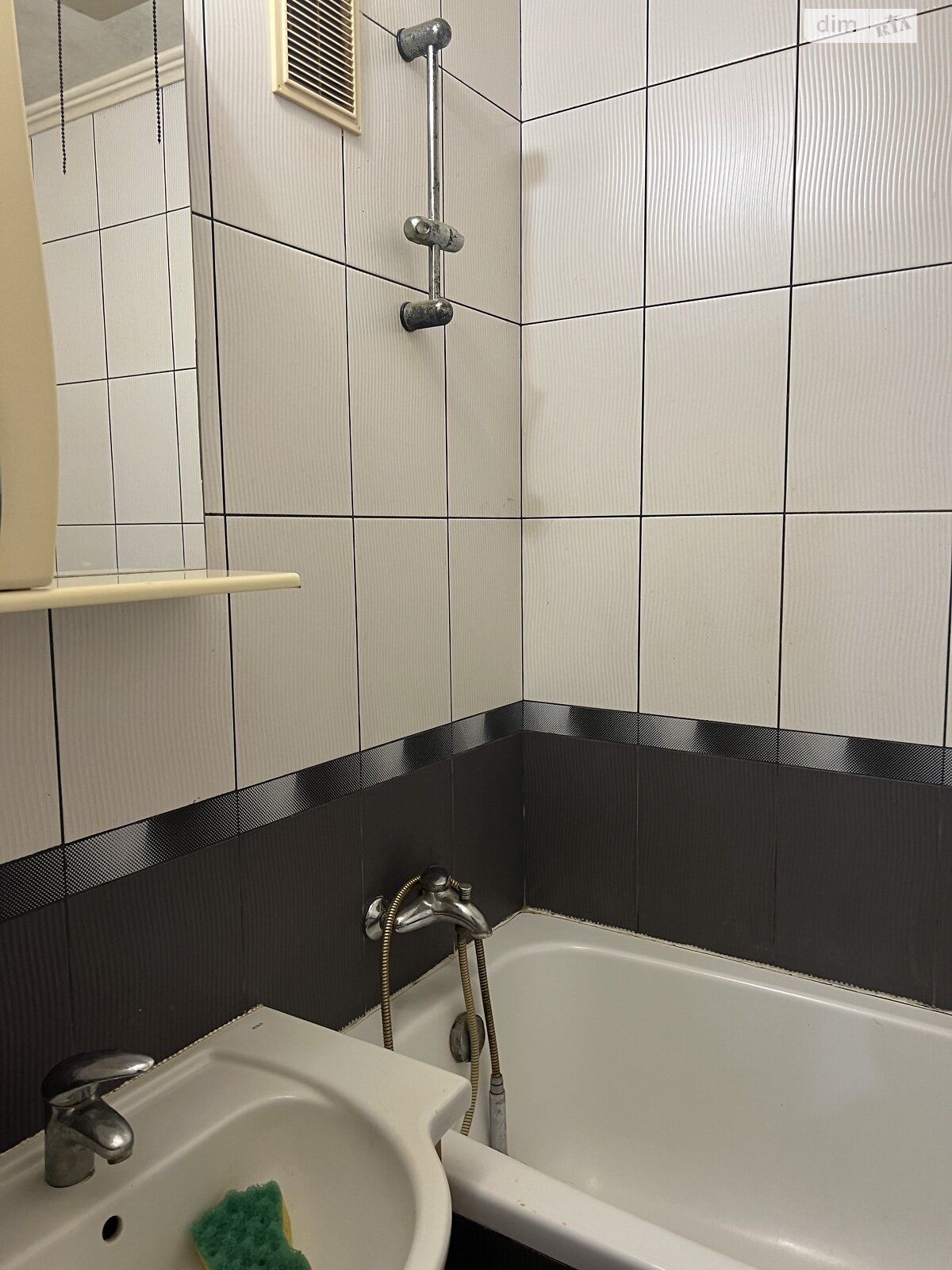 Продажа трехкомнатной квартиры в Сквире, на ул. Набережная 7, фото 1 Продажа трехкомнатной квартиры в Сквире, на ул. Набережная 7, фото 1