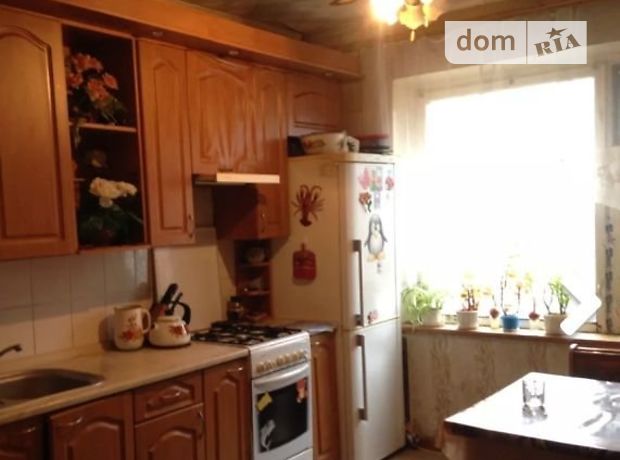 Продажа трехкомнатной квартиры в Славянске, на Васильевская ул. 64, фото 1 Продажа трехкомнатной квартиры в Славянске, на Васильевская ул. 64, фото 1