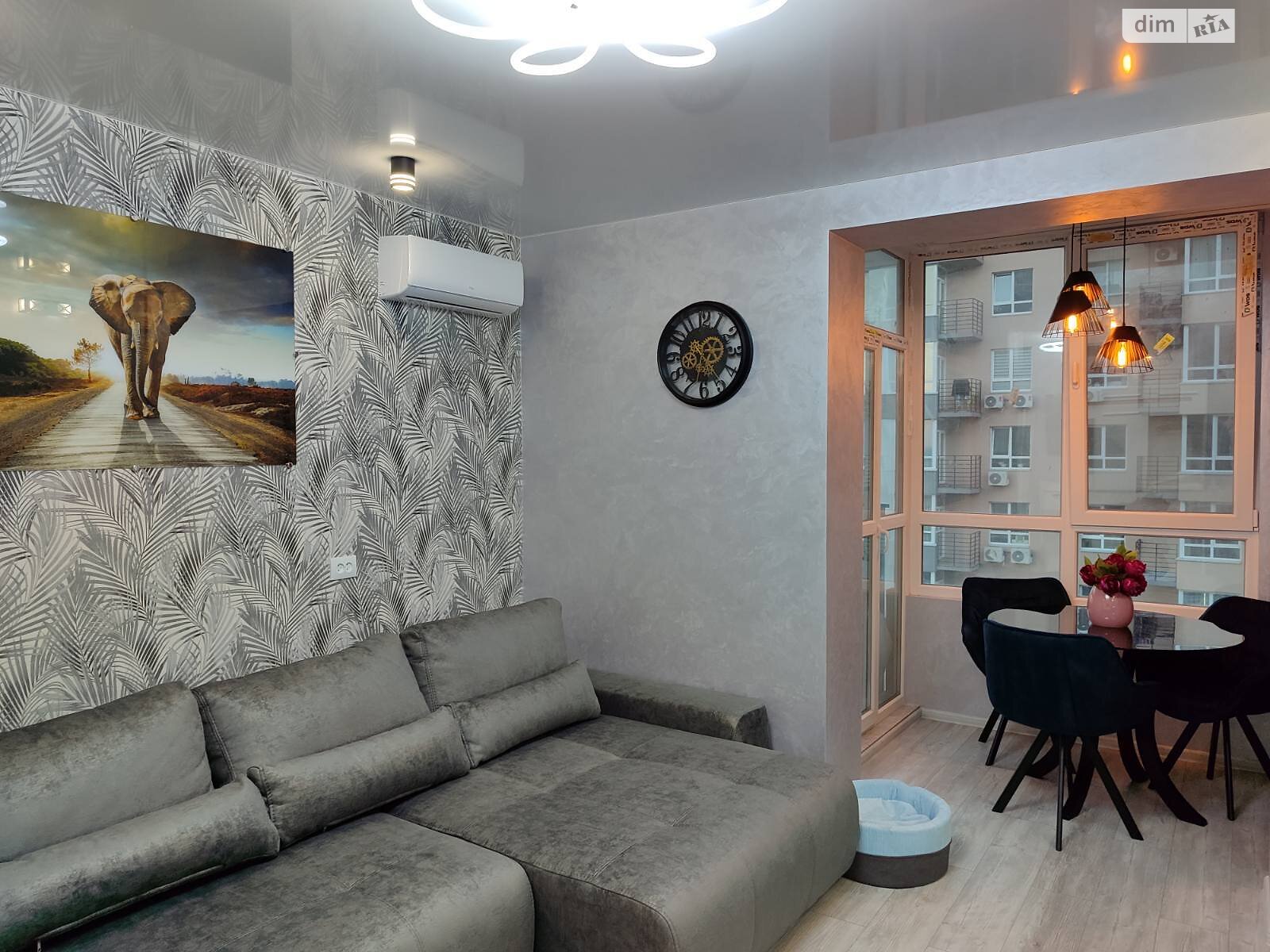 Продаж дванадцятикімнатної квартири в Слобожанському, на вул. Сімейна 6, фото 1