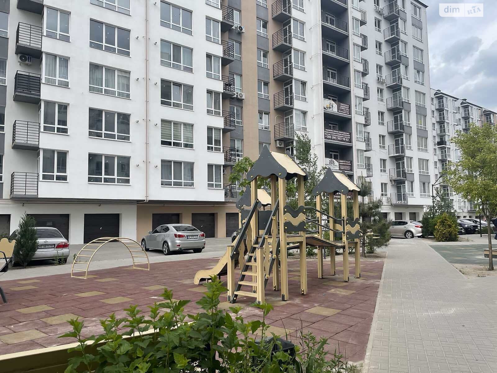 Продажа трехкомнатной квартиры в Слобожанском, на ул. Семейная 5, фото 1 Продажа трехкомнатной квартиры в Слобожанском, на ул. Семейная 5, фото 1