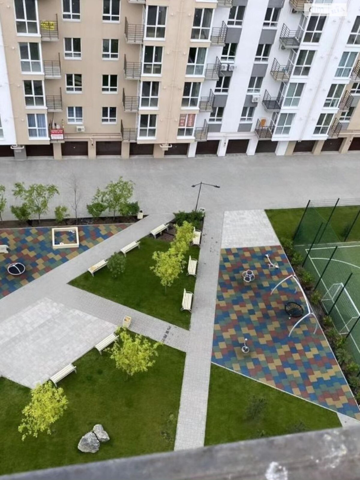 Продаж трикімнатної квартири в Слобожанському, на вул. Сімейна 4, фото 1 Продаж трикімнатної квартири в Слобожанському, на вул. Сімейна 4, фото 1