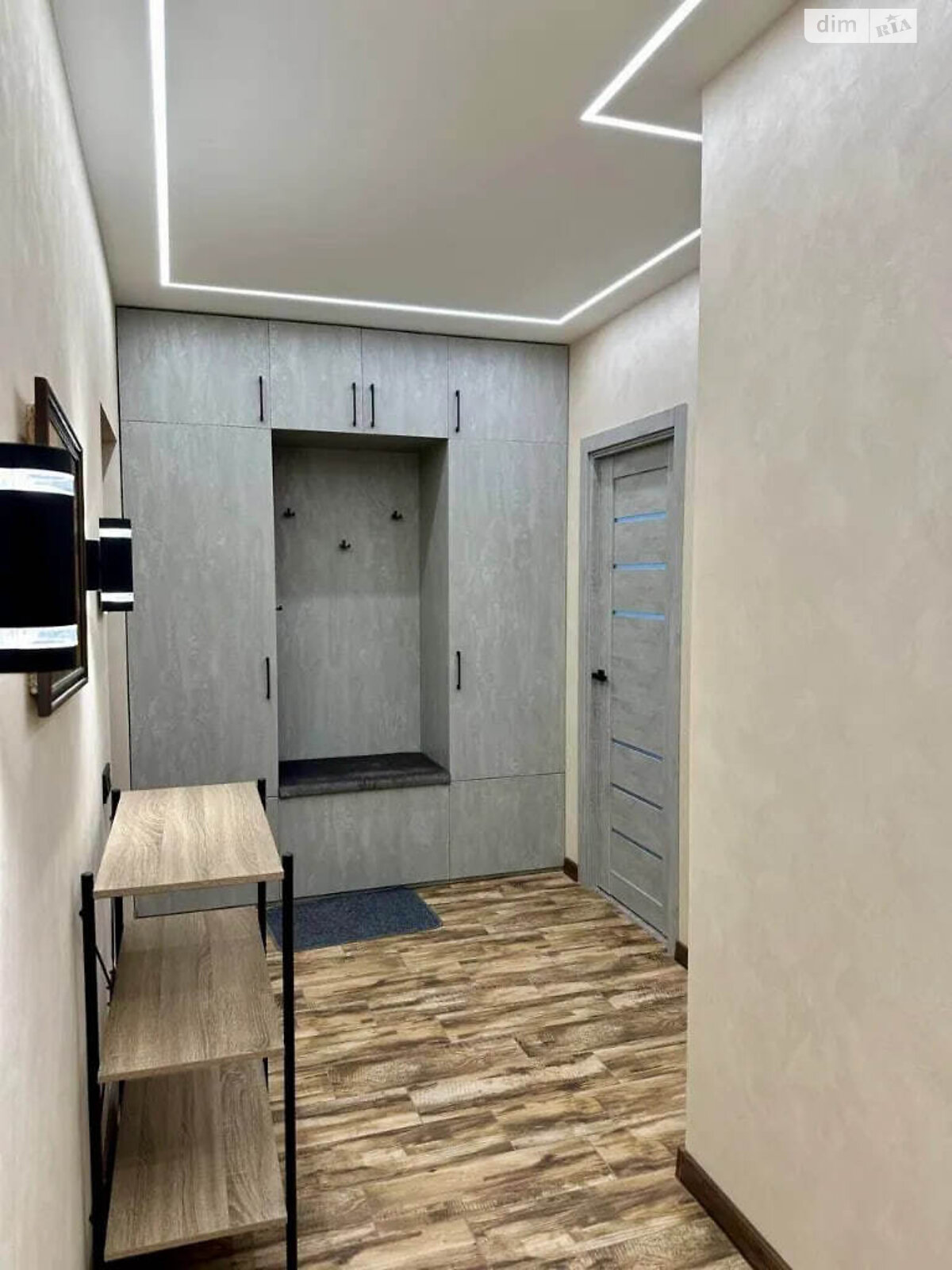 Продажа трехкомнатной квартиры в Слобожанском, на ул. Семейная 6, фото 1 Продажа трехкомнатной квартиры в Слобожанском, на ул. Семейная 6, фото 1