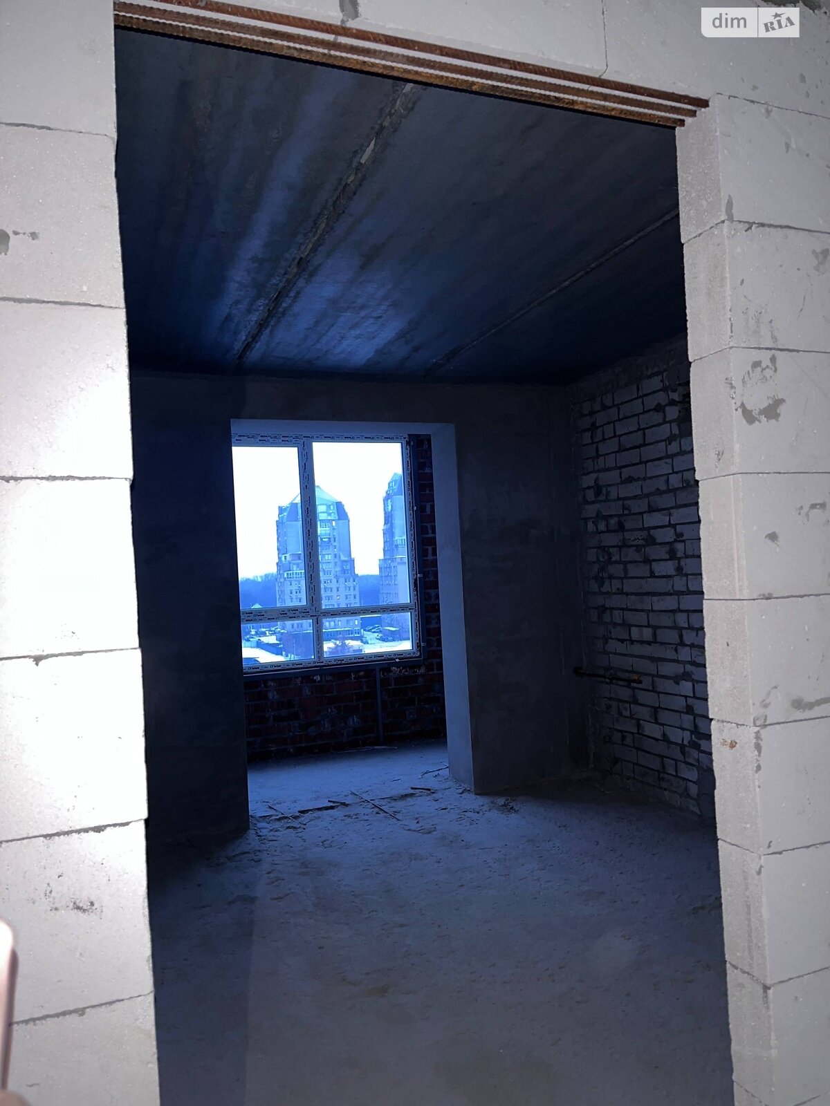 Продажа трехкомнатной квартиры в Слобожанском, на ул. Семейная 4, фото 1