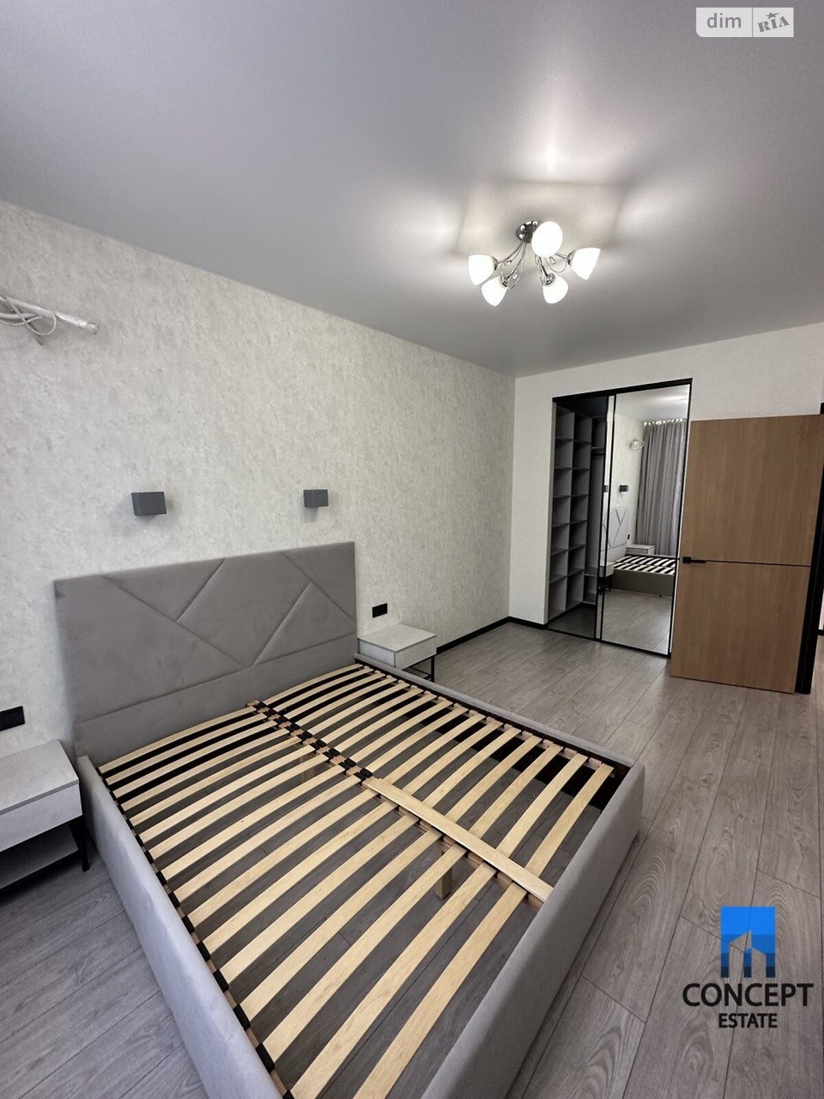 Продаж двокімнатної квартири в Слобожанському, на вул. Співдружності 6, фото 1 Продаж двокімнатної квартири в Слобожанському, на вул. Співдружності 6, фото 1
