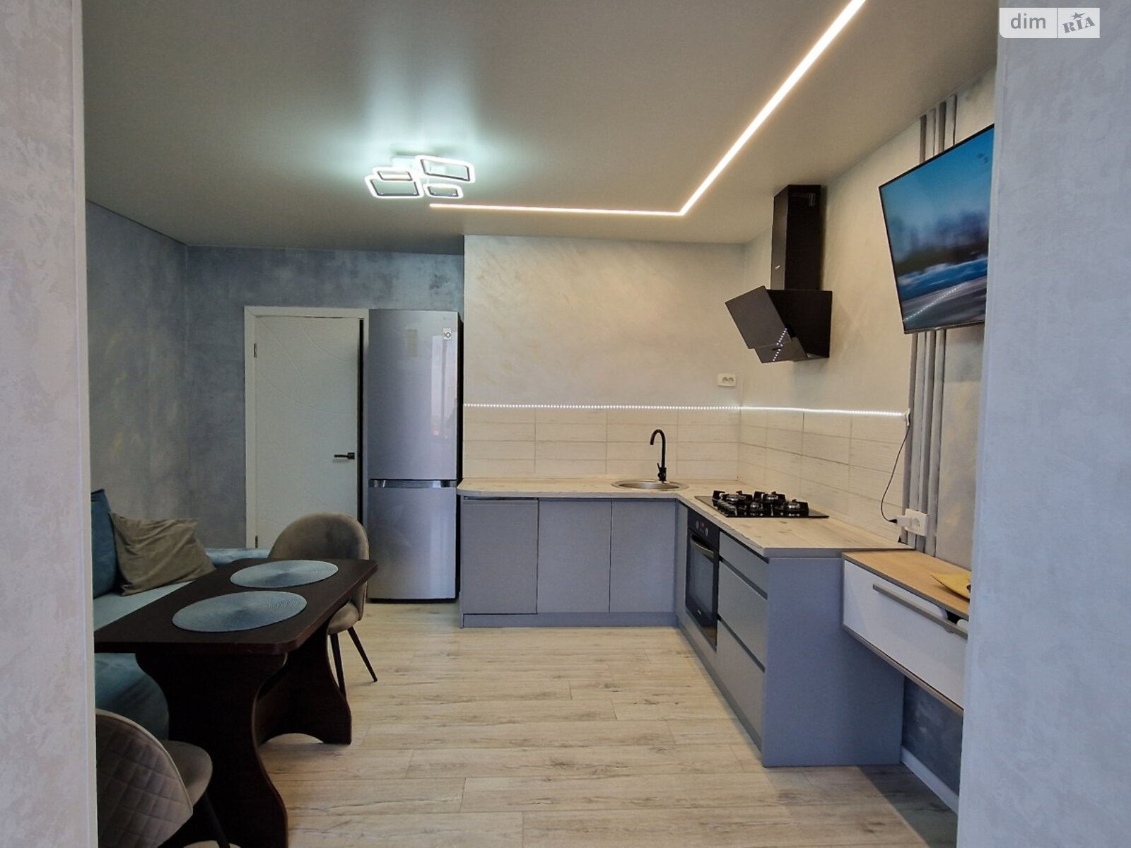 Продаж однокімнатної квартири в Слобожанському, на вул. Співдружності 1 корпус 2, фото 1 Продаж однокімнатної квартири в Слобожанському, на вул. Співдружності 1 корпус 2, фото 1