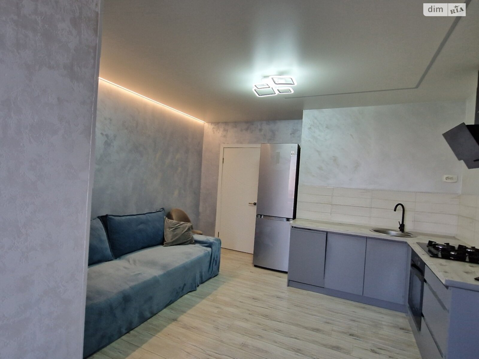 Продаж однокімнатної квартири в Слобожанському, на вул. Співдружності 1 корпус 2, фото 1 Продаж однокімнатної квартири в Слобожанському, на вул. Співдружності 1 корпус 2, фото 1