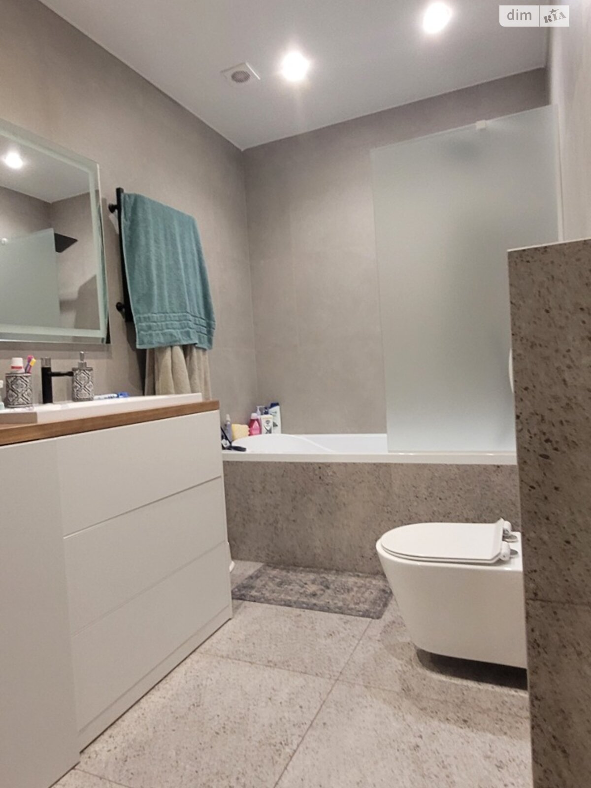 Продажа двухкомнатной квартиры в Слобожанском, на ул. Спортивная 1, фото 1 Продажа двухкомнатной квартиры в Слобожанском, на ул. Спортивная 1, фото 1