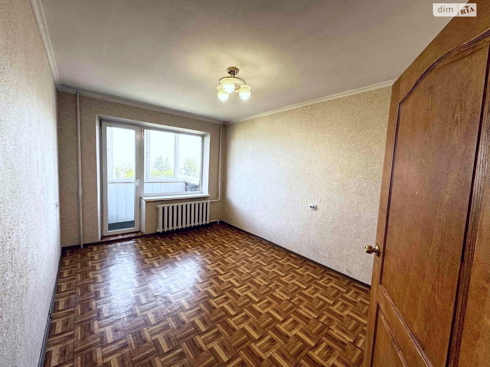 Продажа трехкомнатной квартиры в Слобожанском, на ул. Строителей, фото 1 Продажа трехкомнатной квартиры в Слобожанском, на ул. Строителей, фото 1