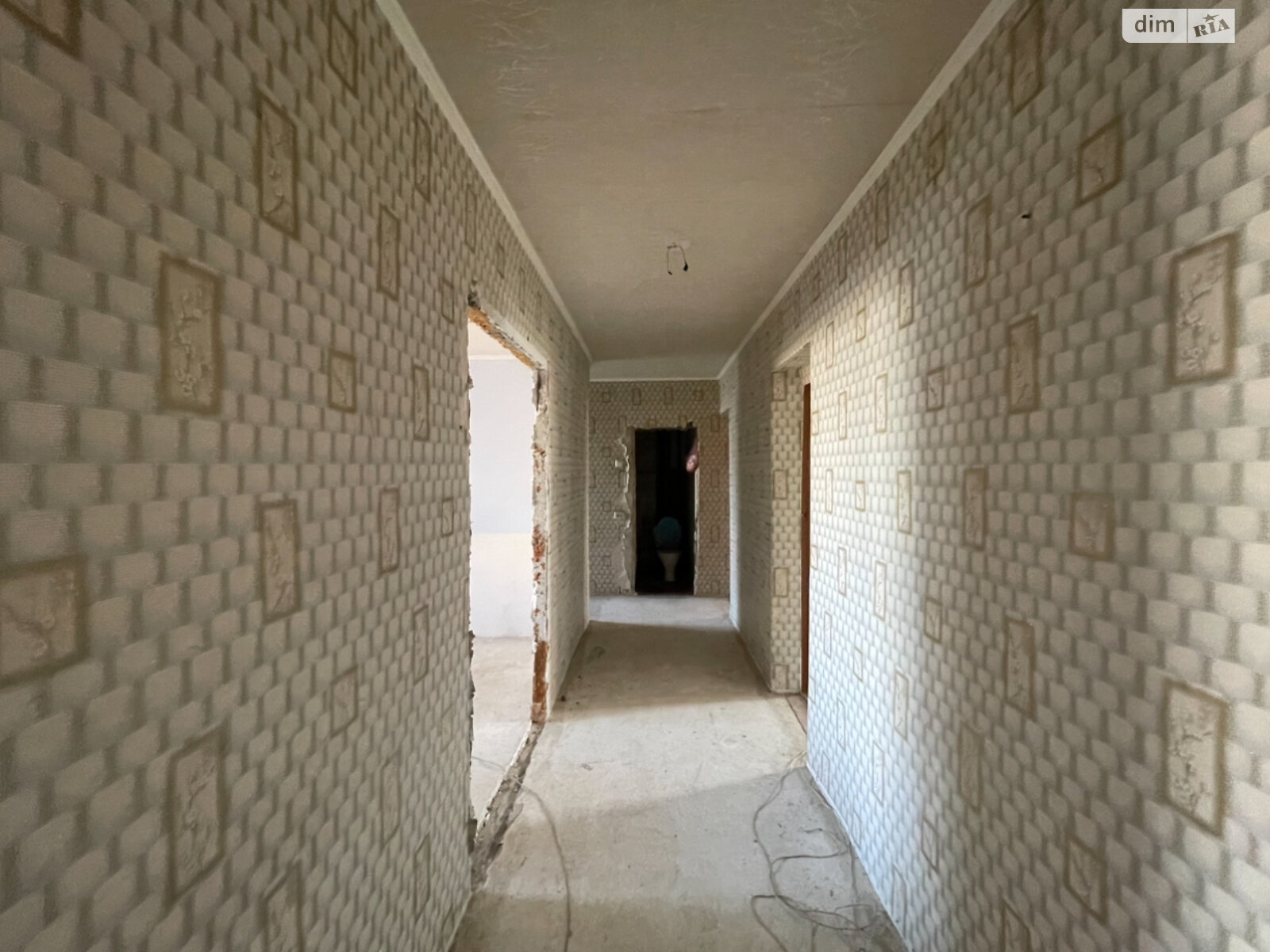 Продаж чотирикімнатної квартири в Слобожанському, на вул. Теплична 31, фото 1 Продаж чотирикімнатної квартири в Слобожанському, на вул. Теплична 31, фото 1