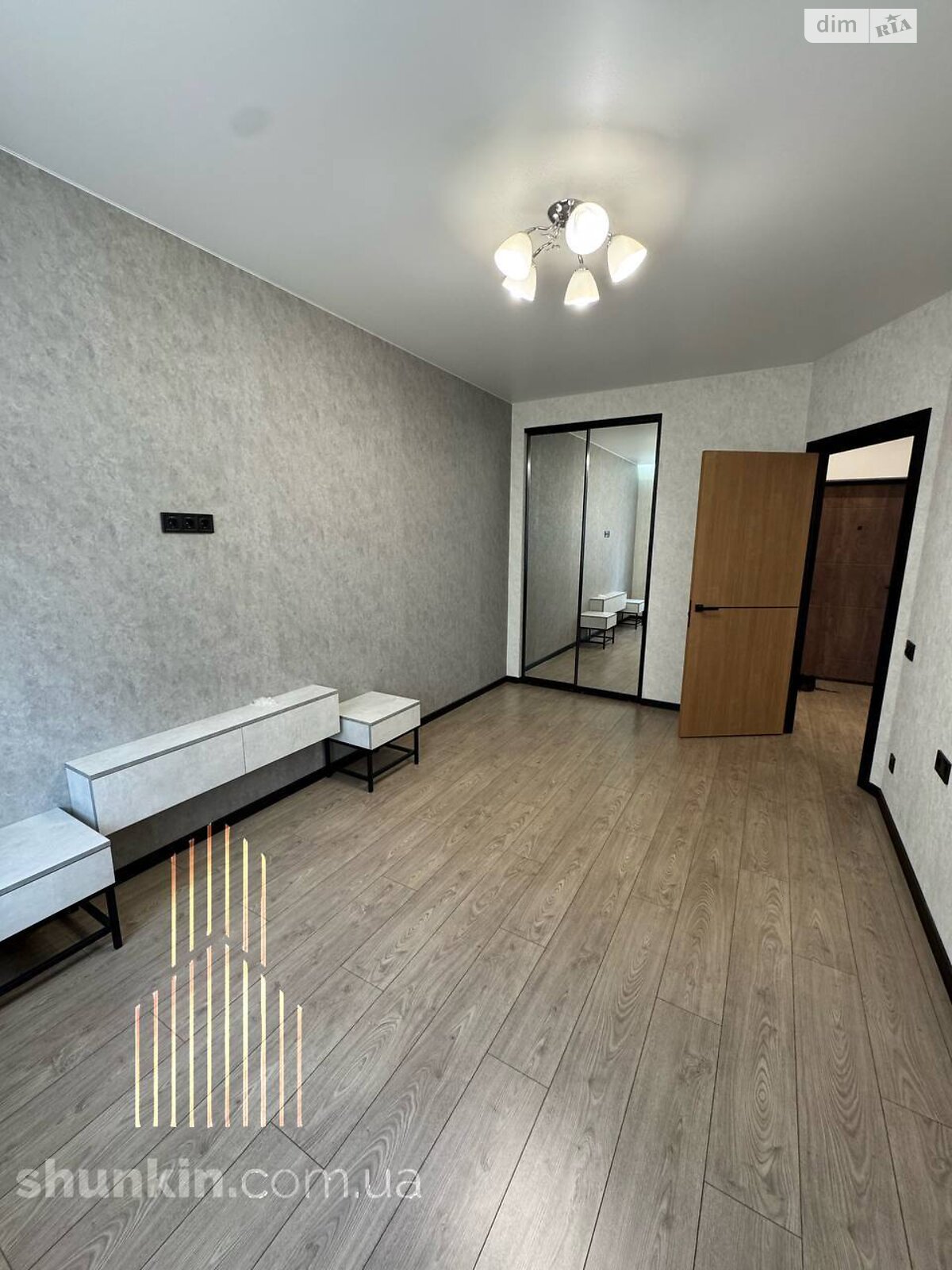Продаж однокімнатної квартири в Слобожанському, на вул. Володимирська, фото 1 Продаж однокімнатної квартири в Слобожанському, на вул. Володимирська, фото 1