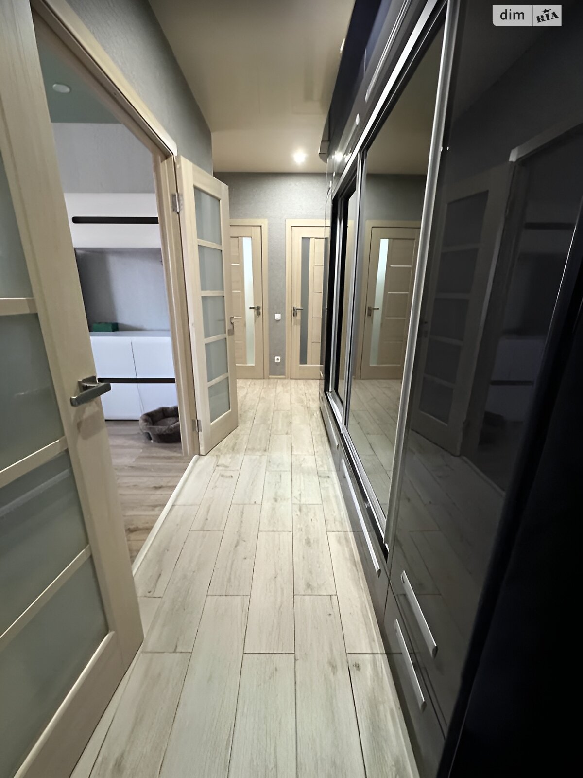 Продажа трехкомнатной квартиры в Слобожанском, на ул. Владимирская 1 корпус 1, фото 1 Продажа трехкомнатной квартиры в Слобожанском, на ул. Владимирская 1 корпус 1, фото 1