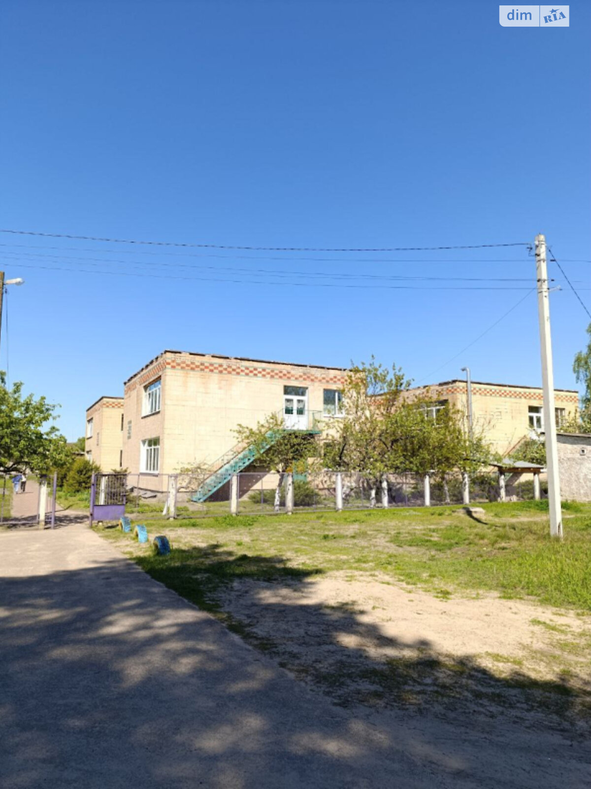 Продажа трехкомнатной квартиры в Сновянке, на ул. Лесная, фото 1