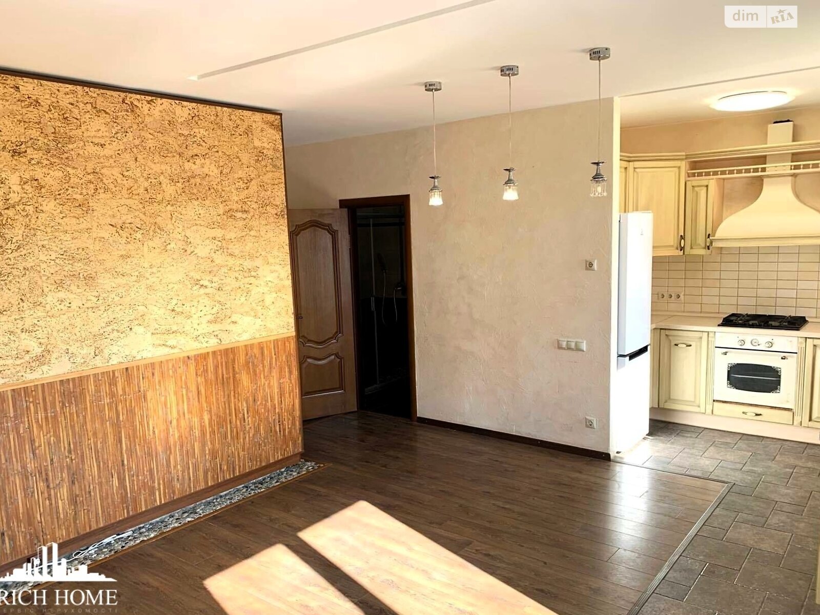 Продаж трикімнатної квартири в Софіївській Борщагівці, на вул. Академіка Амосова 6, фото 1