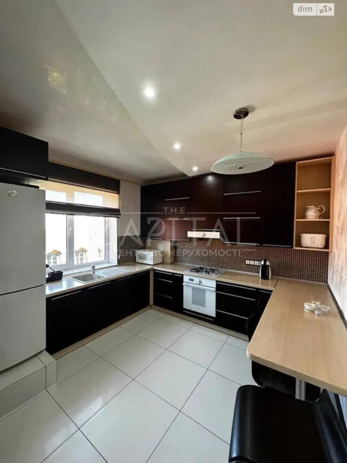 Продаж трикімнатної квартири в Софіївській Борщагівці, на вул. Академіка Амосова 6, фото 1