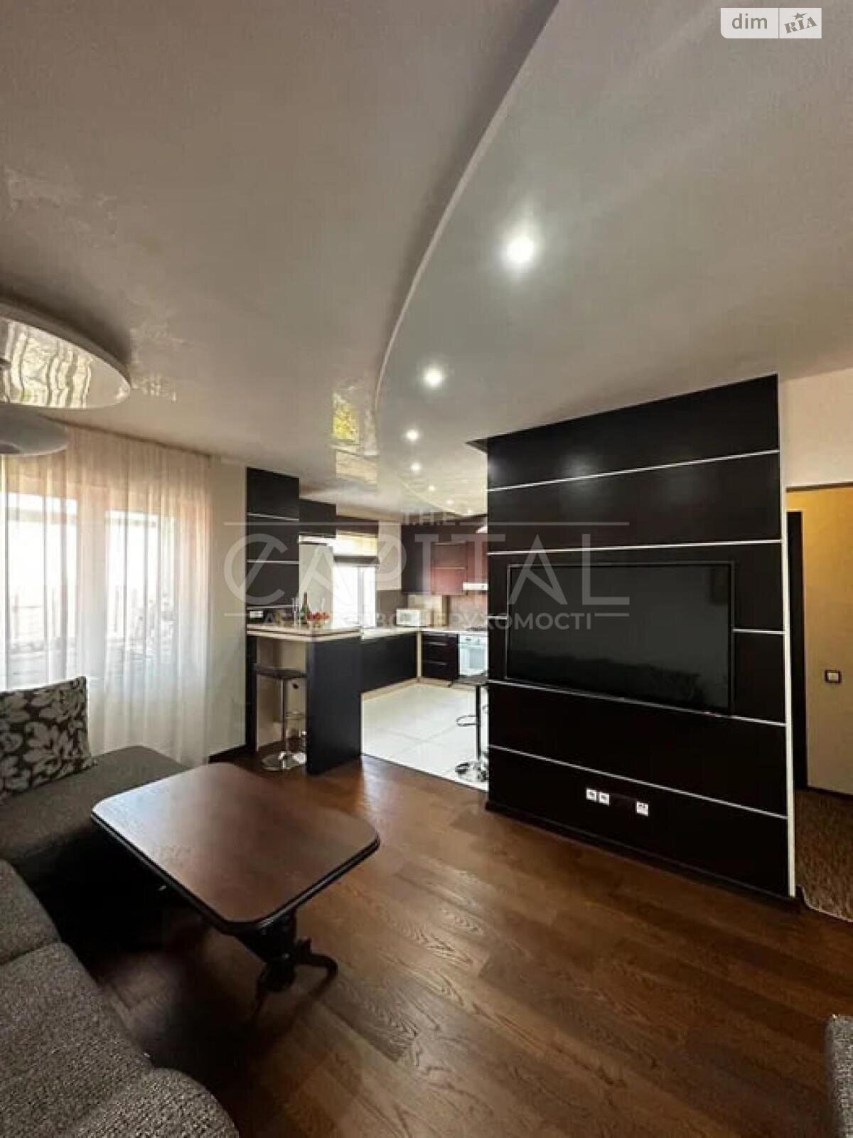 Продаж трикімнатної квартири в Софіївській Борщагівці, на вул. Академіка Амосова 6, фото 1