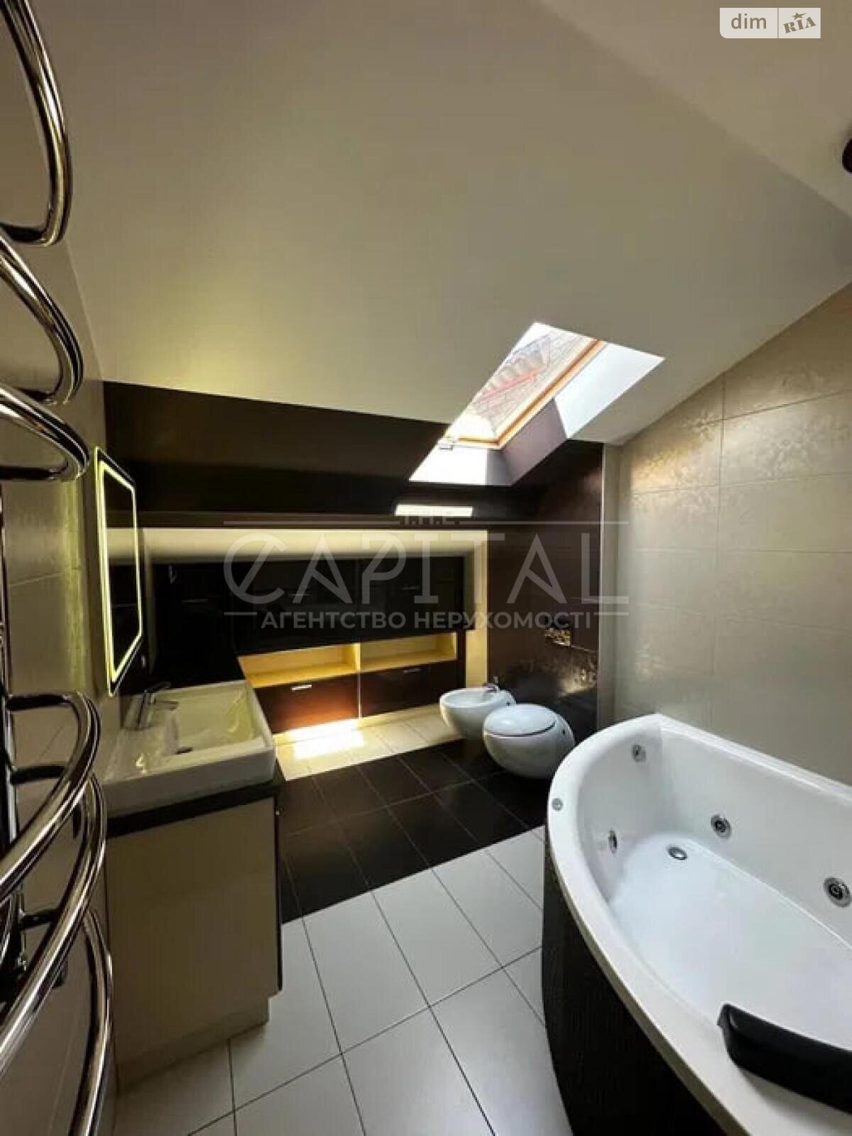 Продаж трикімнатної квартири в Софіївській Борщагівці, на вул. Академіка Амосова 6, фото 1