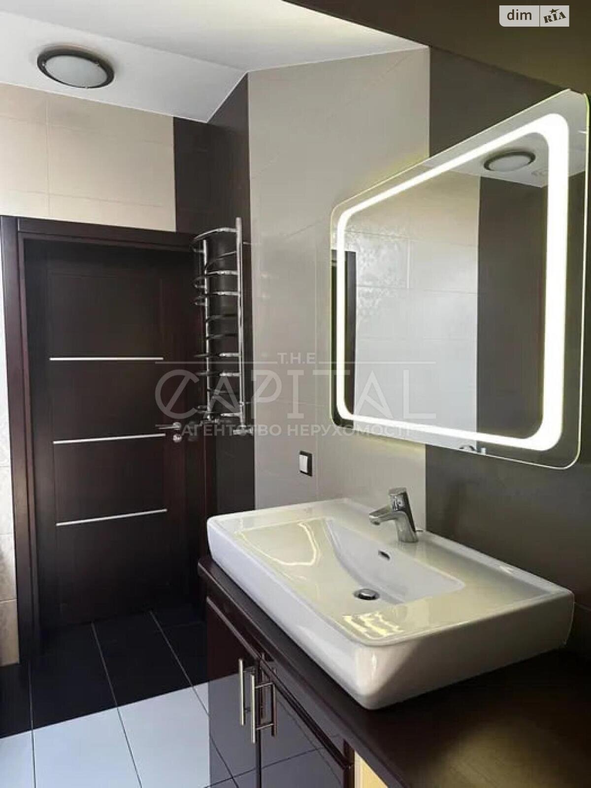 Продаж трикімнатної квартири в Софіївській Борщагівці, на вул. Академіка Амосова 6, фото 1