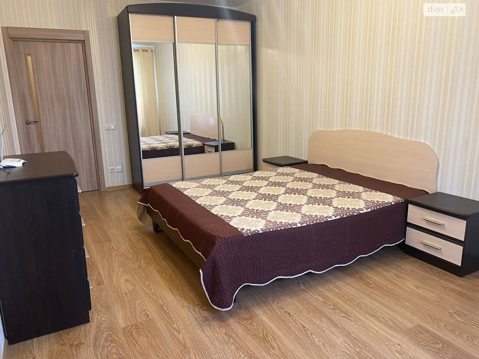 Продажа двухкомнатной квартиры в Софиевской Борщаговке, на ул. Академика Шалимова 69Б, фото 1 Продажа двухкомнатной квартиры в Софиевской Борщаговке, на ул. Академика Шалимова 69Б, фото 1