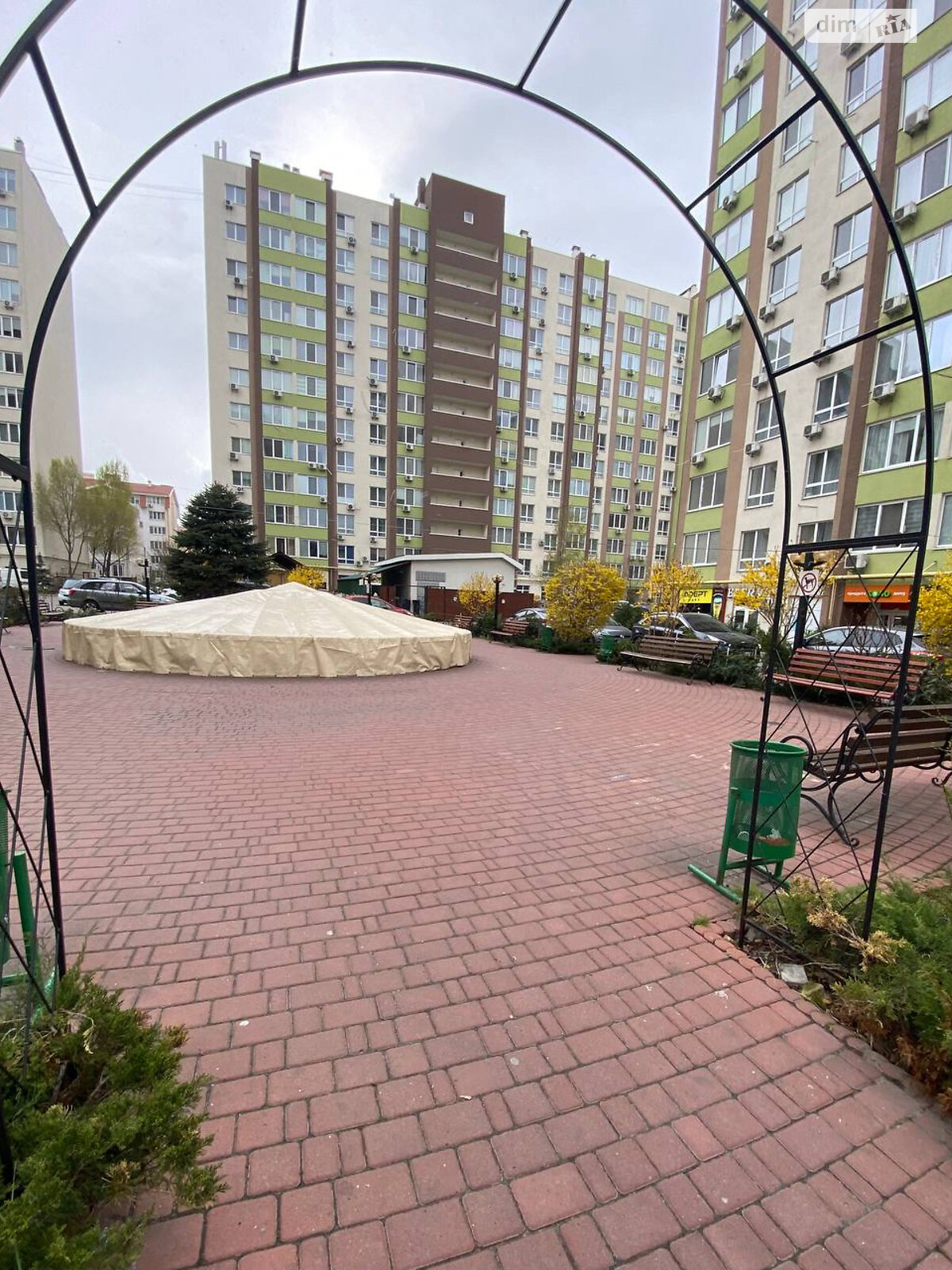 Продажа двухкомнатной квартиры в Софиевской Борщаговке, на ул. Академика Шалимова 69Б, фото 1 Продажа двухкомнатной квартиры в Софиевской Борщаговке, на ул. Академика Шалимова 69Б, фото 1