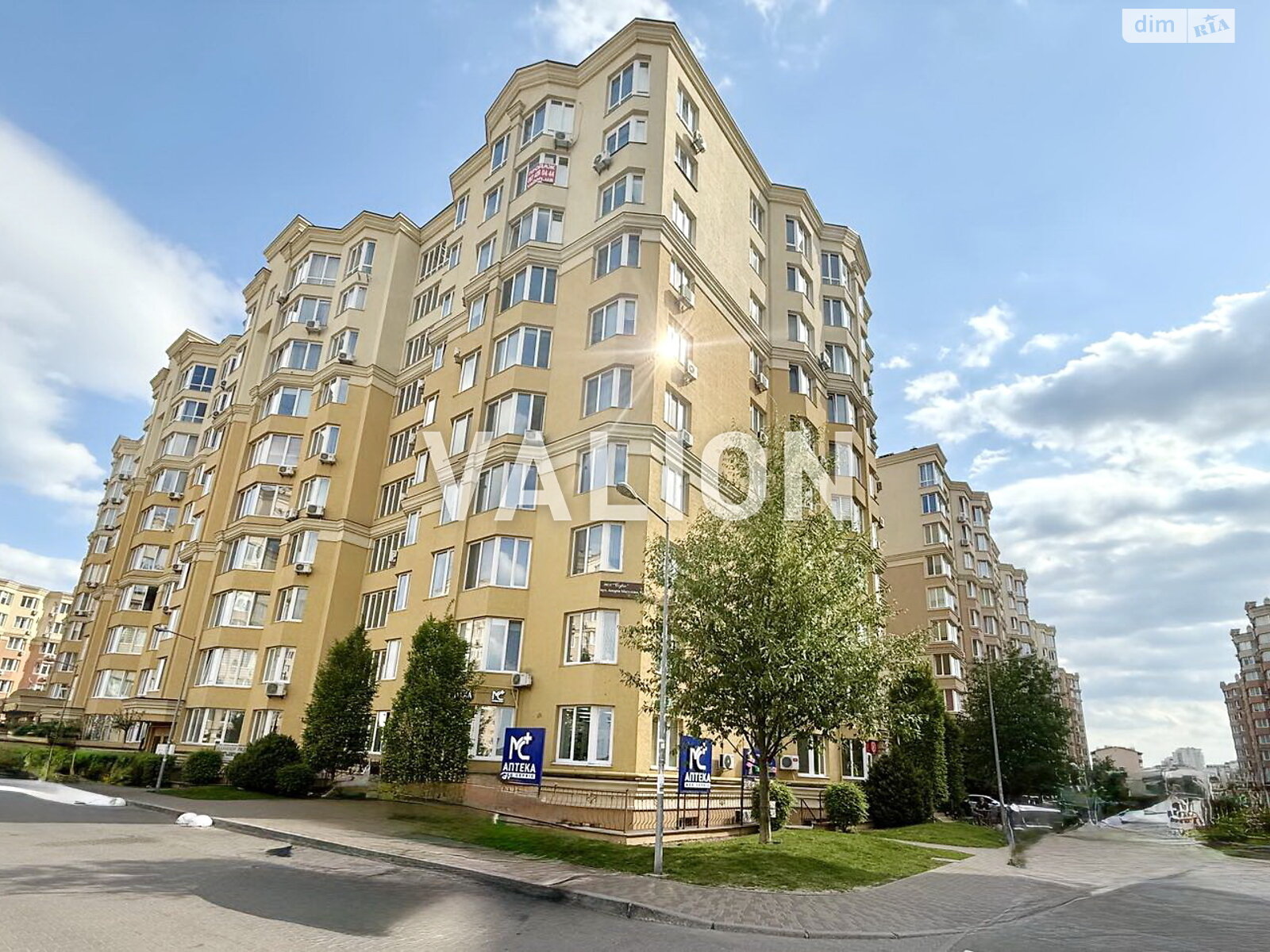 Продажа четырехкомнатной квартиры в Софиевской Борщаговке, на ул. Андрея Малышка 94, фото 1 Продажа четырехкомнатной квартиры в Софиевской Борщаговке, на ул. Андрея Малышка 94, фото 1