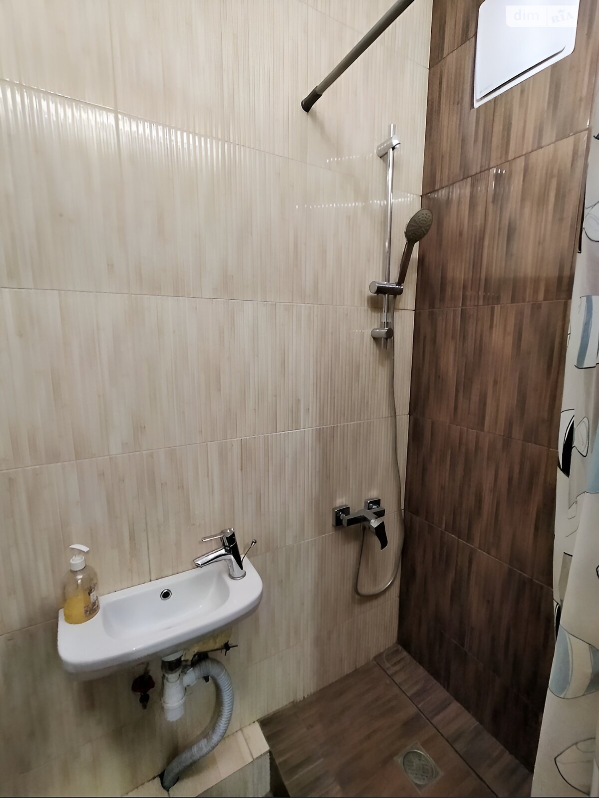 Продаж трикімнатної квартири в Софіївській Борщагівці, на вул. Боголюбова 8, фото 1 Продаж трикімнатної квартири в Софіївській Борщагівці, на вул. Боголюбова 8, фото 1