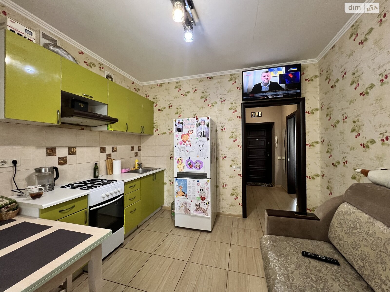 Продажа однокомнатной квартиры в Софиевской Борщаговке, на ул. Боголюбова 8, фото 1 Продажа однокомнатной квартиры в Софиевской Борщаговке, на ул. Боголюбова 8, фото 1