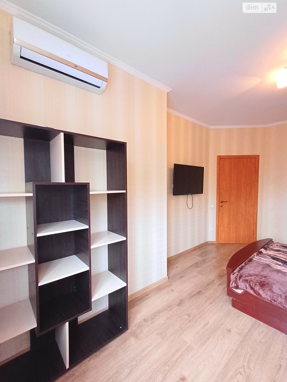 Продажа однокомнатной квартиры в Софиевской Борщаговке, на ул. Братская 12, фото 1