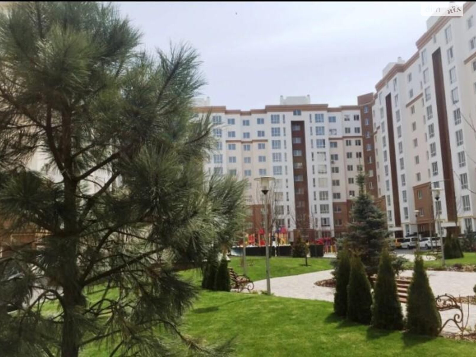 Продажа трехкомнатной квартиры в Софиевской Борщаговке, на просп. Героев Небесной Сотни 30, фото 1