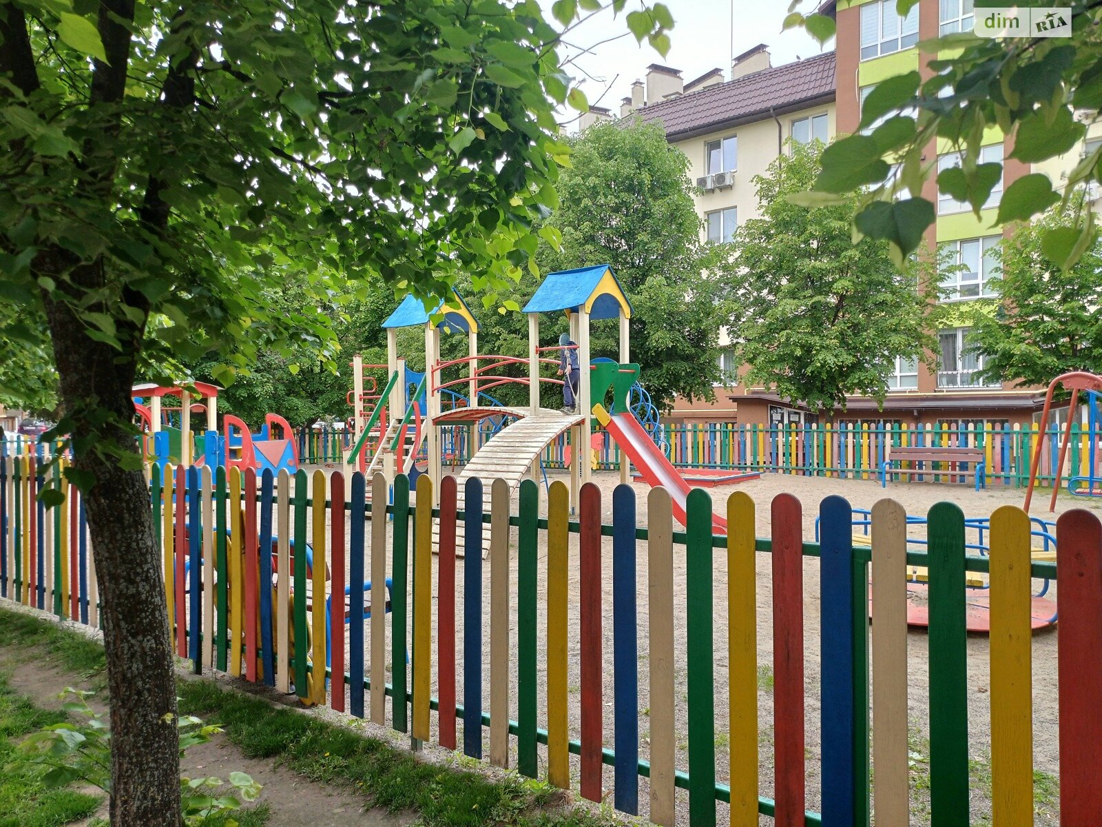 Продажа трехкомнатной квартиры в Софиевской Борщаговке, на ул. Сагайдачного 16, фото 1 Продажа трехкомнатной квартиры в Софиевской Борщаговке, на ул. Сагайдачного 16, фото 1