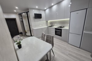 Продажа однокомнатной квартиры в Софиевской Борщаговке, на просп. Героев Небесной Сотни 20/10, фото 2 Продажа однокомнатной квартиры в Софиевской Борщаговке, на просп. Героев Небесной Сотни 20/10, фото 2