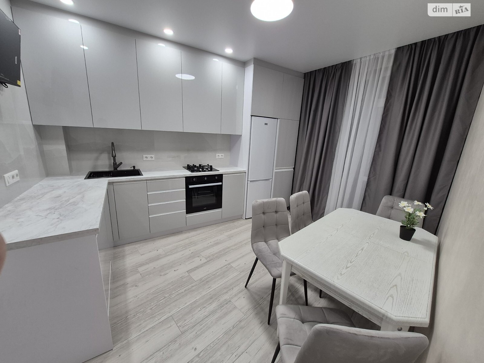 Продажа однокомнатной квартиры в Софиевской Борщаговке, на просп. Героев Небесной Сотни 20/10, фото 1 Продажа однокомнатной квартиры в Софиевской Борщаговке, на просп. Героев Небесной Сотни 20/10, фото 1