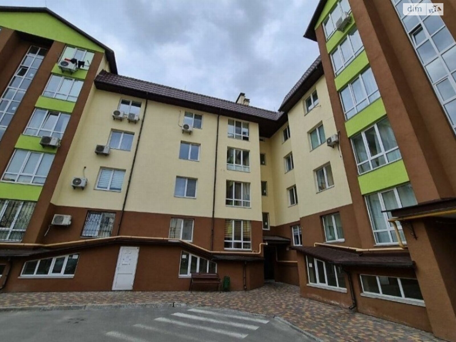 Продаж чотирикімнатної квартири в Софіївській Борщагівці, на вул. Гетьманська 8, фото 1 Продаж чотирикімнатної квартири в Софіївській Борщагівці, на вул. Гетьманська 8, фото 1