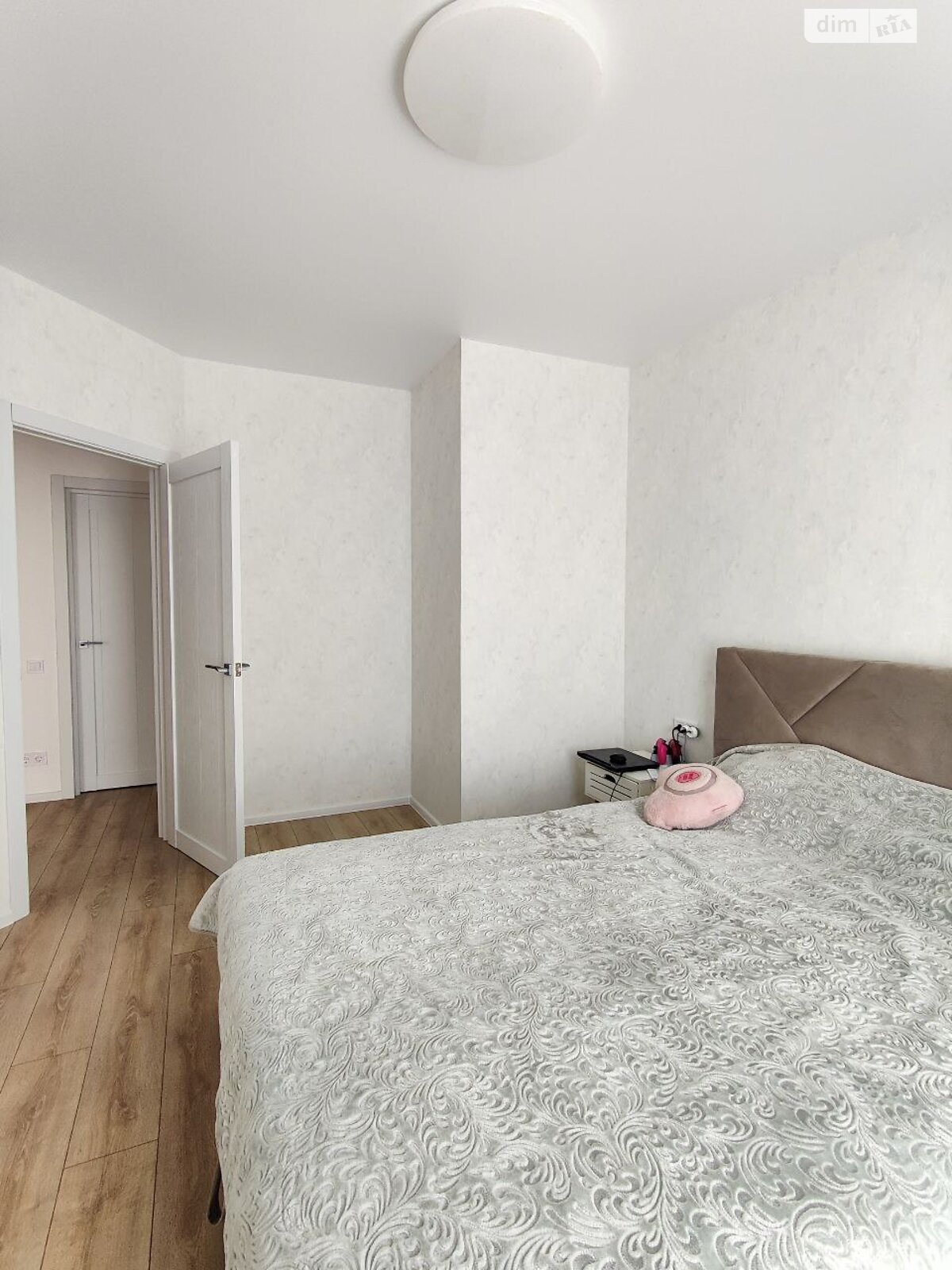 Продажа трехкомнатной квартиры в Софиевской Борщаговке, на ул. Клубная 10, фото 1 Продажа трехкомнатной квартиры в Софиевской Борщаговке, на ул. Клубная 10, фото 1