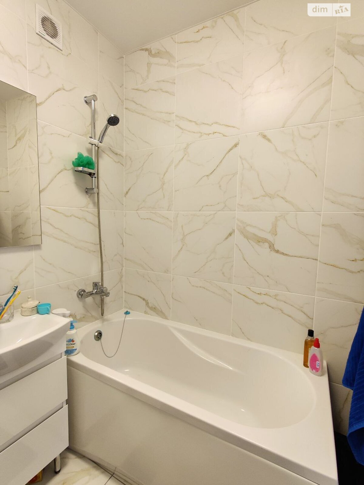 Продажа трехкомнатной квартиры в Софиевской Борщаговке, на ул. Клубная 10, фото 1 Продажа трехкомнатной квартиры в Софиевской Борщаговке, на ул. Клубная 10, фото 1