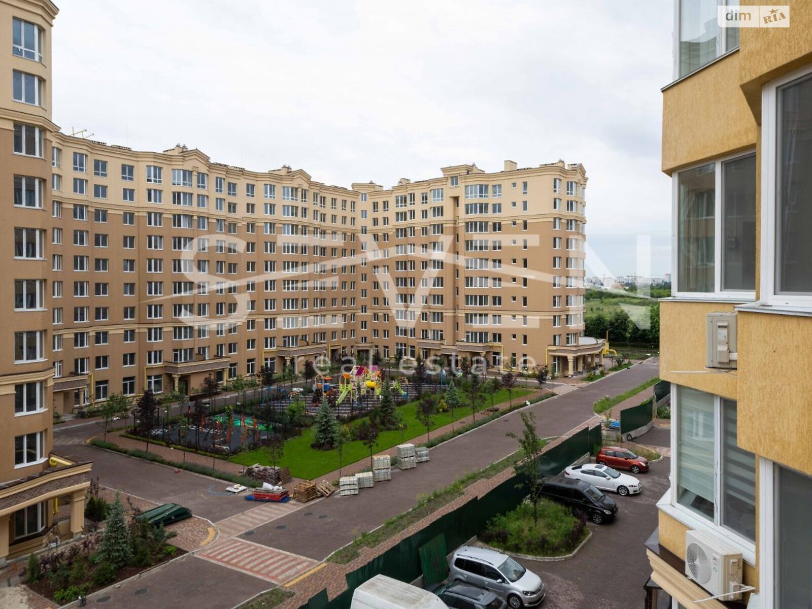 Продажа трехкомнатной квартиры в Софиевской Борщаговке, на ул. Клубная 12, кв. 20, фото 1 Продажа трехкомнатной квартиры в Софиевской Борщаговке, на ул. Клубная 12, кв. 20, фото 1