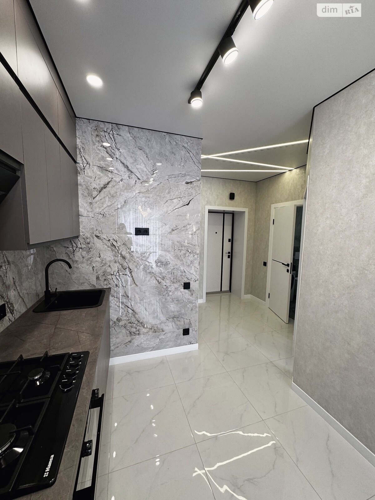 Продажа однокомнатной квартиры в Софиевской Борщаговке, на просп. Мартынова, фото 1