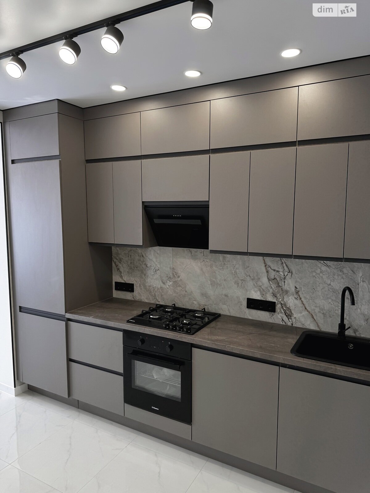 Продажа однокомнатной квартиры в Софиевской Борщаговке, на просп. Мартынова, фото 1