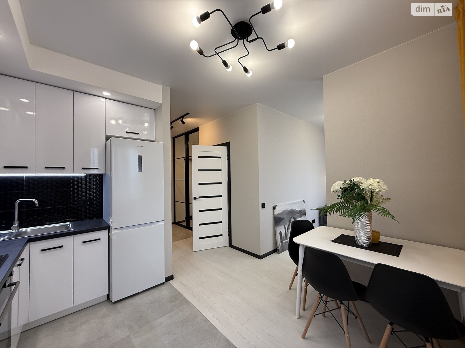 Продаж однокімнатної квартири в Софіївській Борщагівці, на вул. Миру 16, фото 1