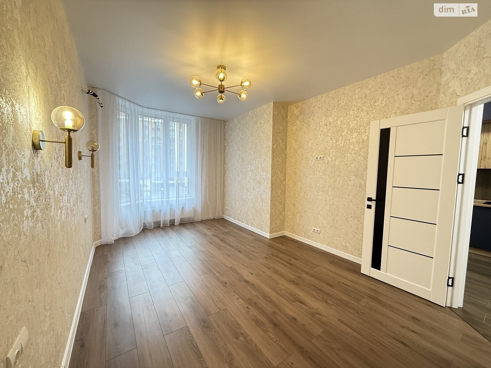 Продаж однокімнатної квартири в Софіївській Борщагівці, на вул. Молодіжна 10, фото 1