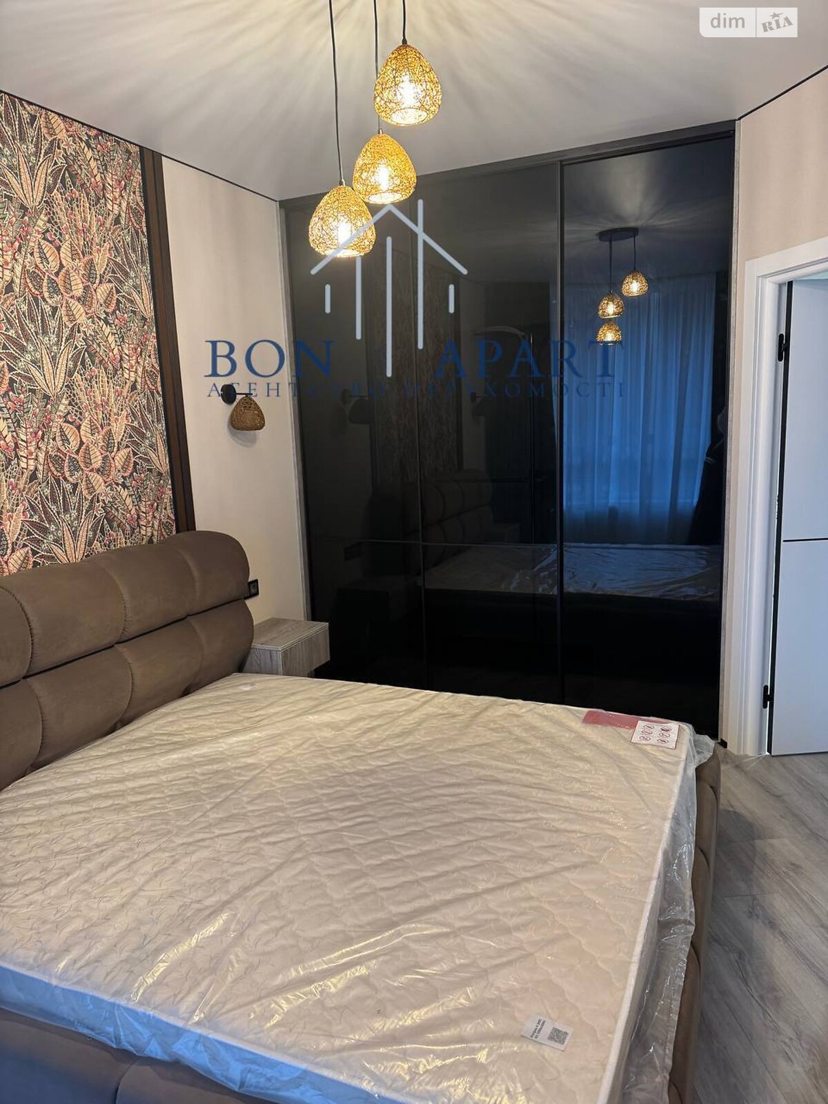 Продаж однокімнатної квартири в Софіївській Борщагівці, на вул. Молодіжна 10, фото 1