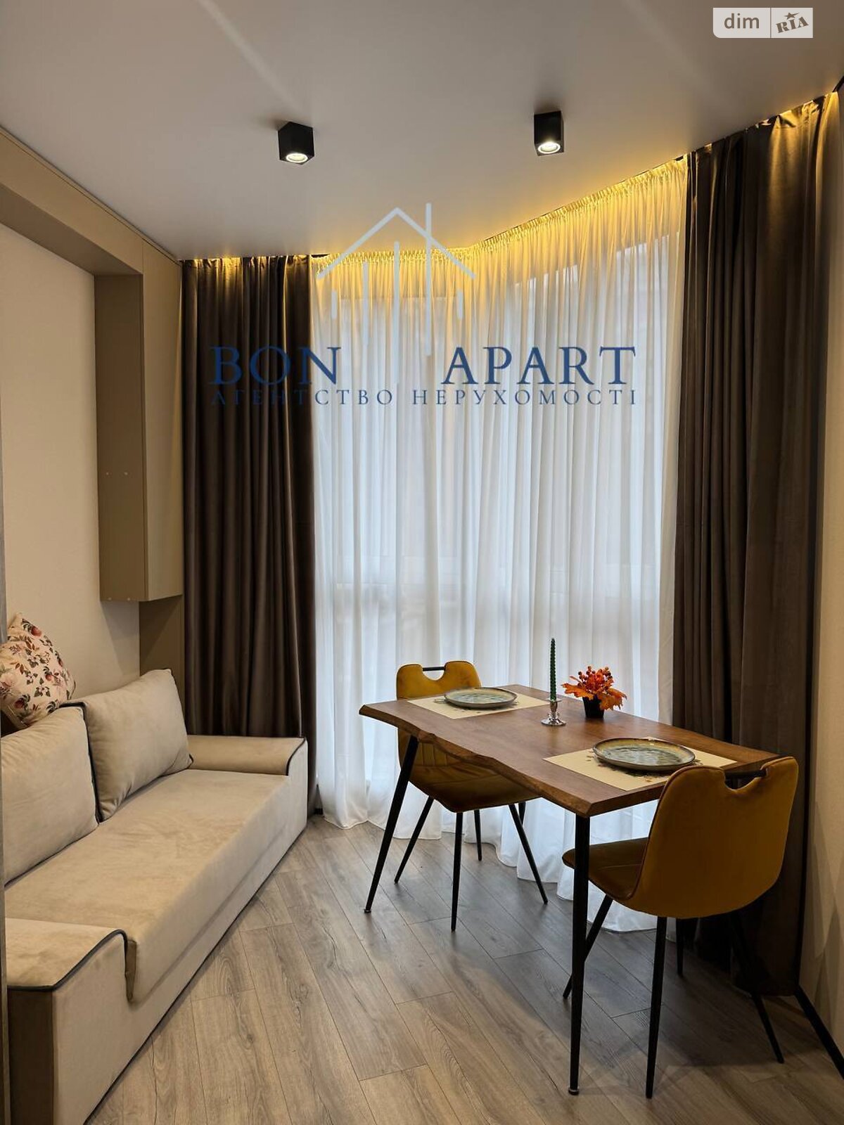 Продаж однокімнатної квартири в Софіївській Борщагівці, на вул. Молодіжна 10, фото 1