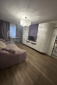 Продажа трехкомнатной квартиры в Софиевской Борщаговке, на ул. Павла Чубинского 88, фото 2