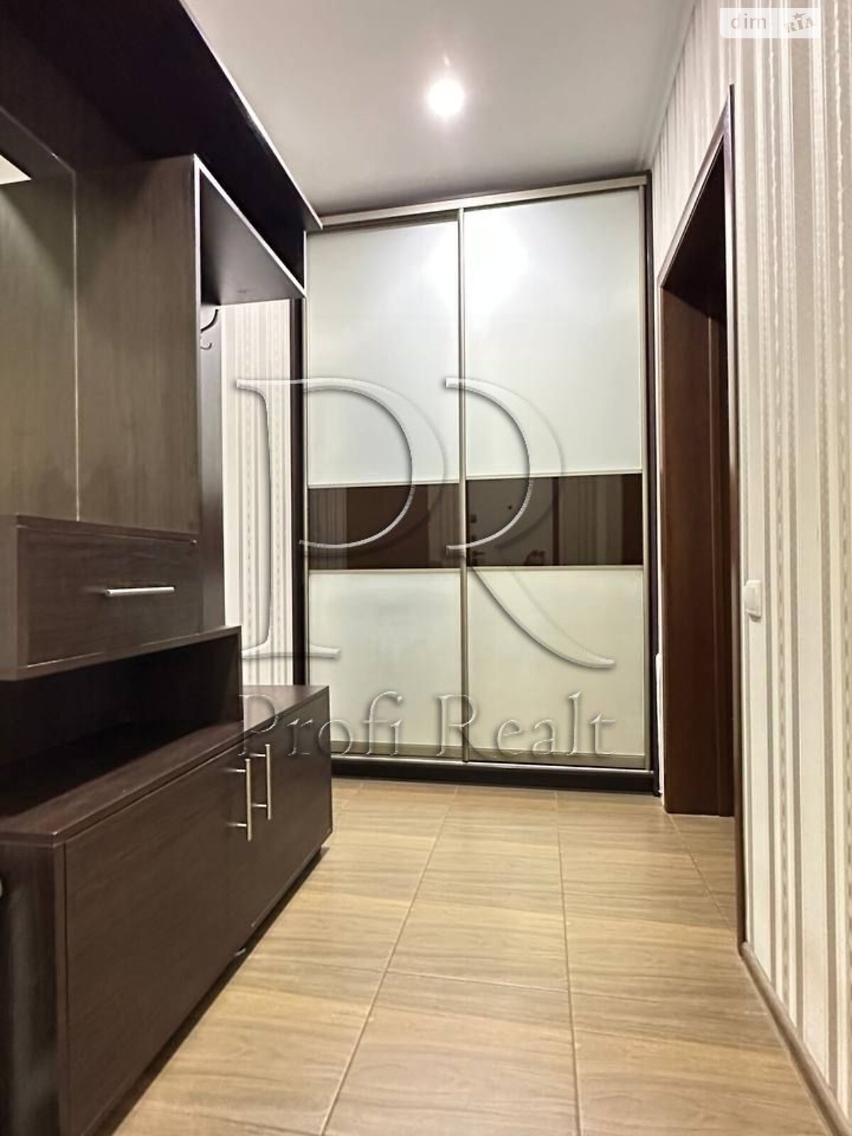 Продажа однокомнатной квартиры в Софиевской Борщаговке, на ул. Павла Чубинского 4, фото 1 Продажа однокомнатной квартиры в Софиевской Борщаговке, на ул. Павла Чубинского 4, фото 1