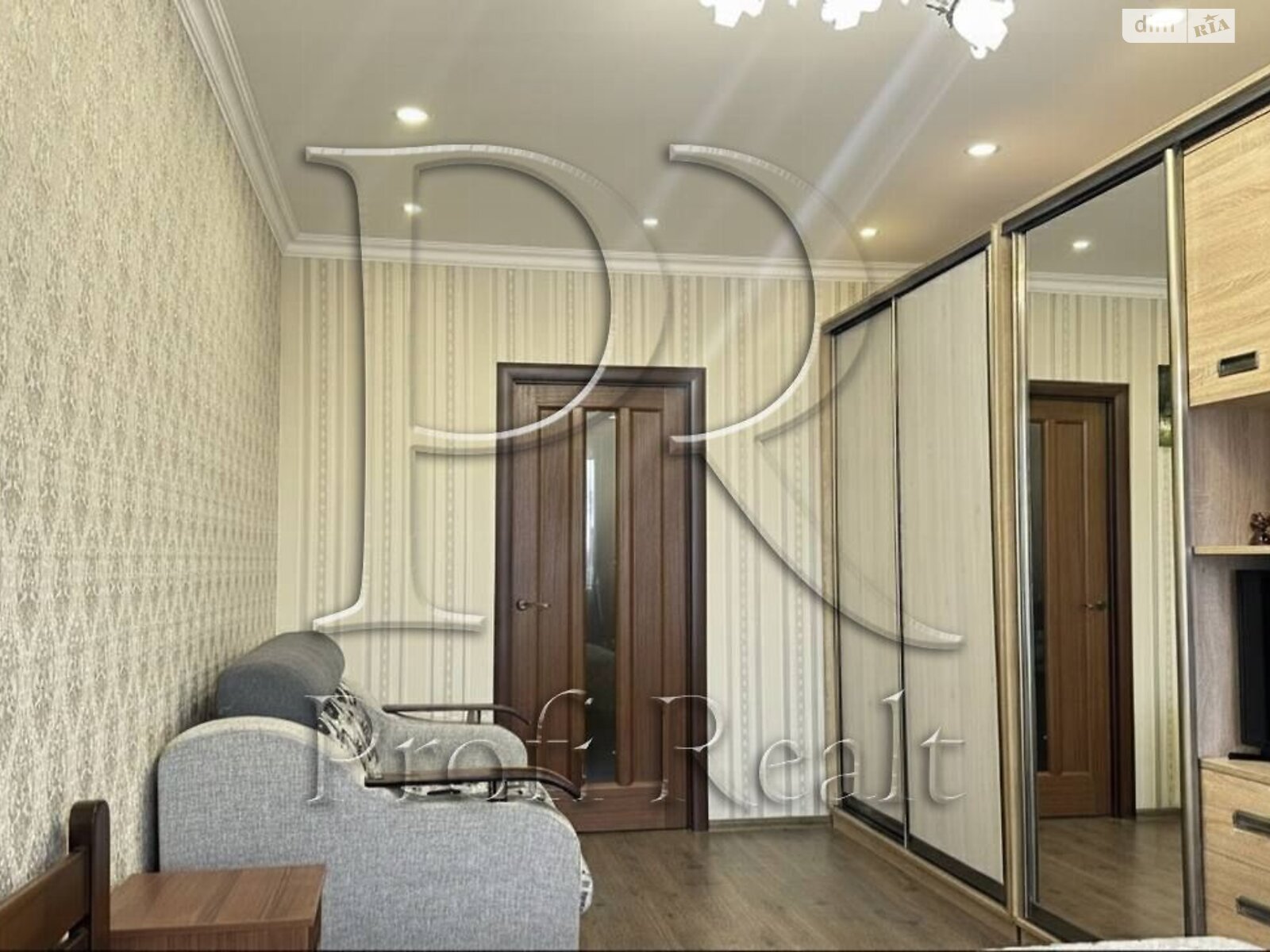 Продажа однокомнатной квартиры в Софиевской Борщаговке, на ул. Павла Чубинского 4, фото 1 Продажа однокомнатной квартиры в Софиевской Борщаговке, на ул. Павла Чубинского 4, фото 1