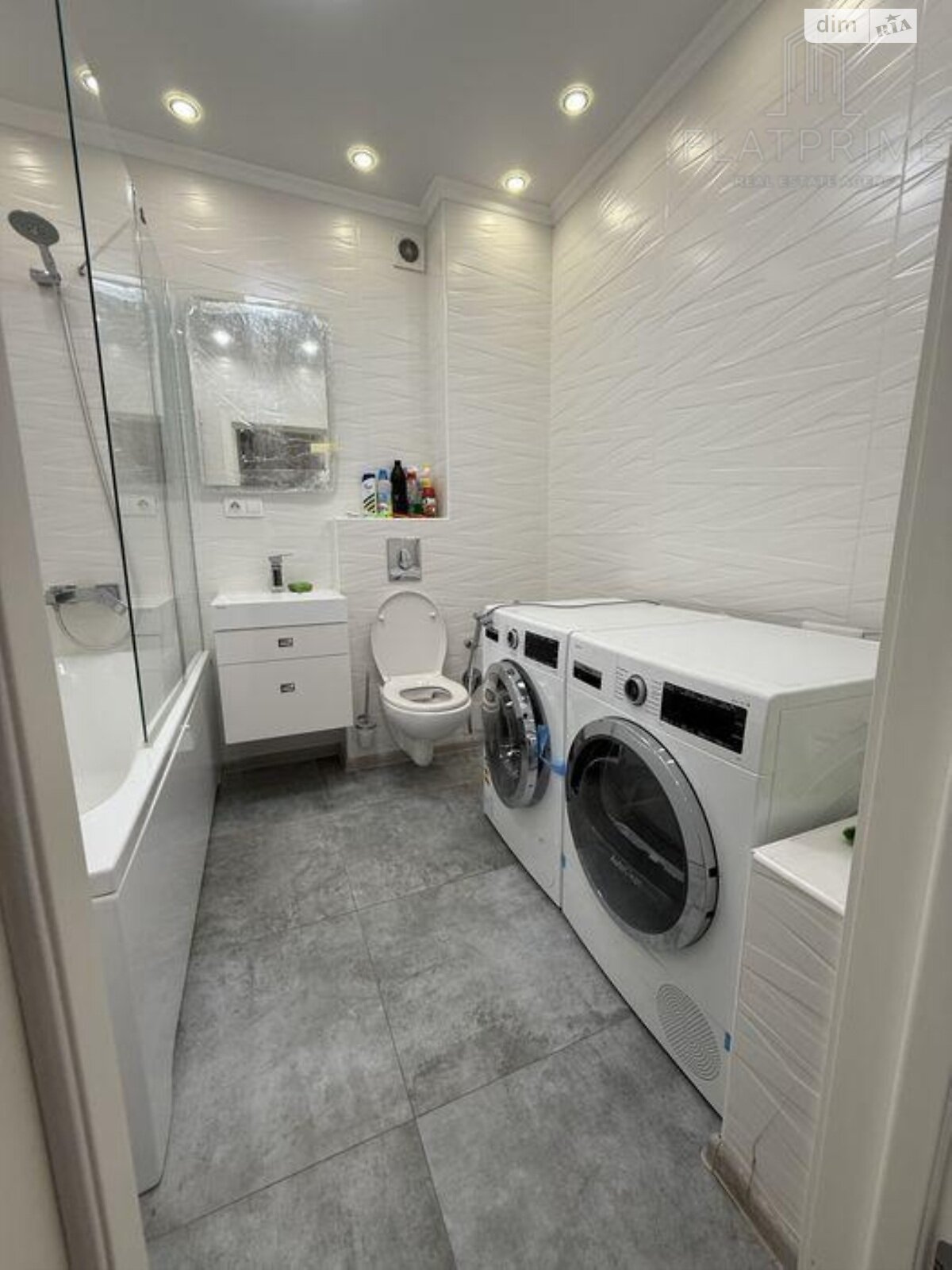 Продажа двухкомнатной квартиры в Софиевской Борщаговке, на ул. Петровская, фото 1 Продажа двухкомнатной квартиры в Софиевской Борщаговке, на ул. Петровская, фото 1