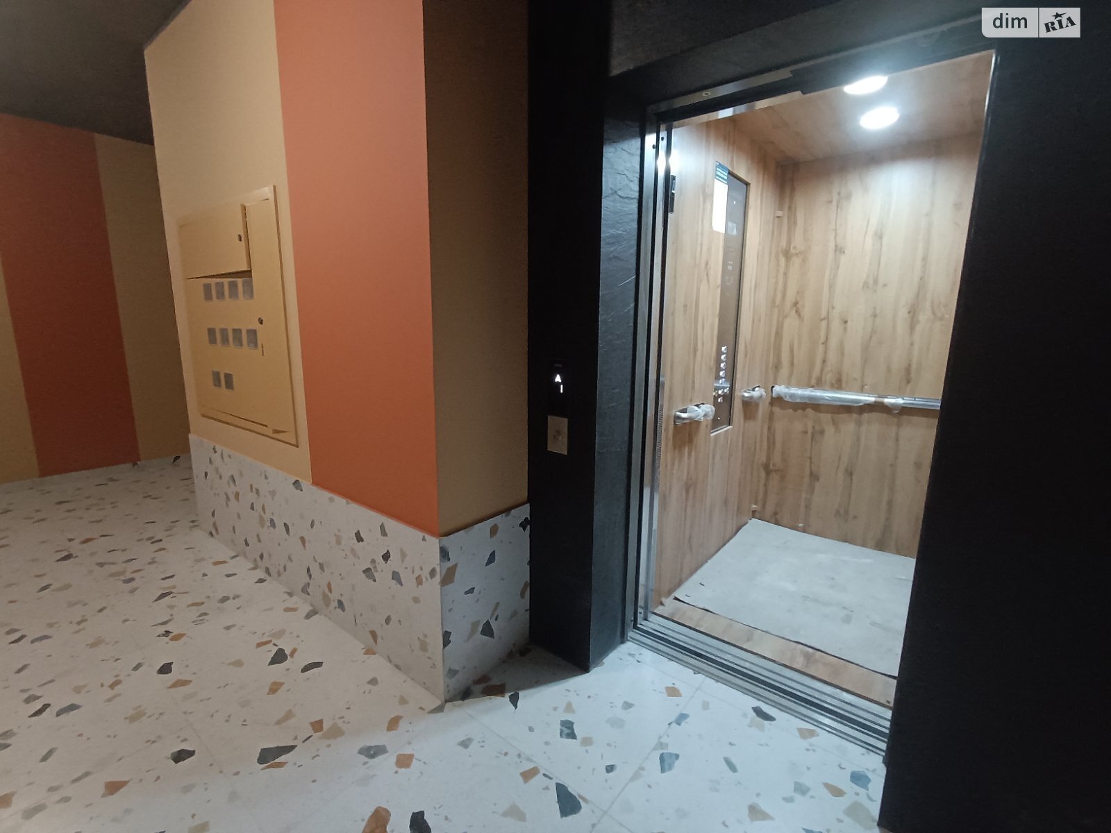 Продаж однокімнатної квартири в Софіївській Борщагівці, на вул. Поліська 11, фото 1 Продаж однокімнатної квартири в Софіївській Борщагівці, на вул. Поліська 11, фото 1